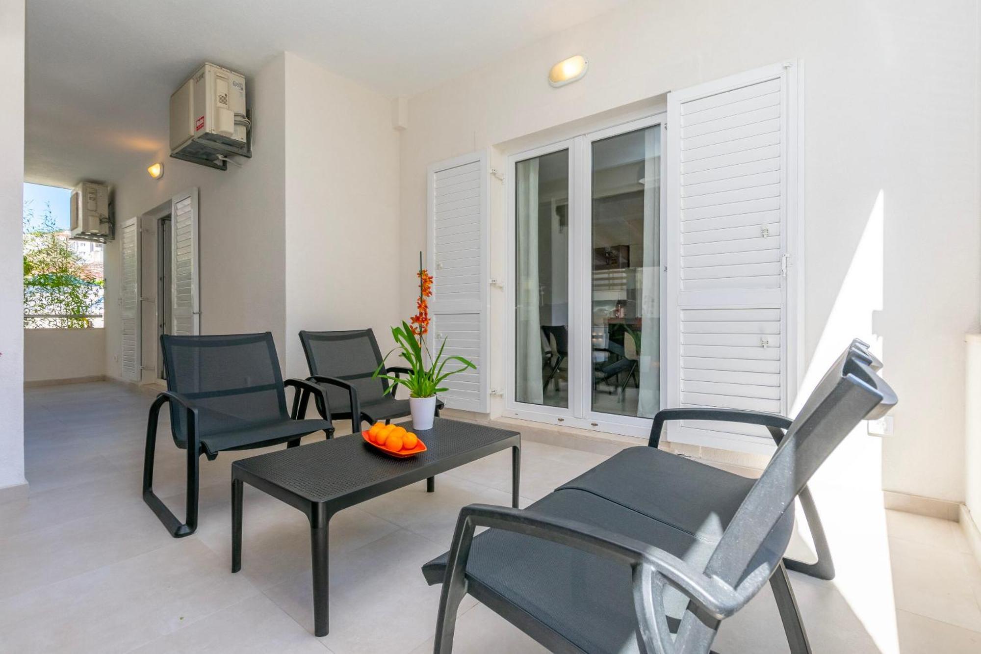 Apartment Dora Duće Dış mekan fotoğraf