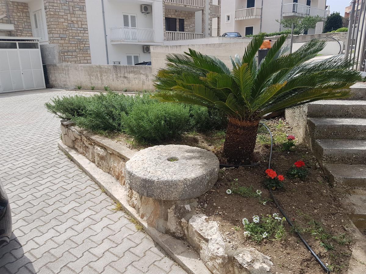 Apartment Dora Duće Dış mekan fotoğraf