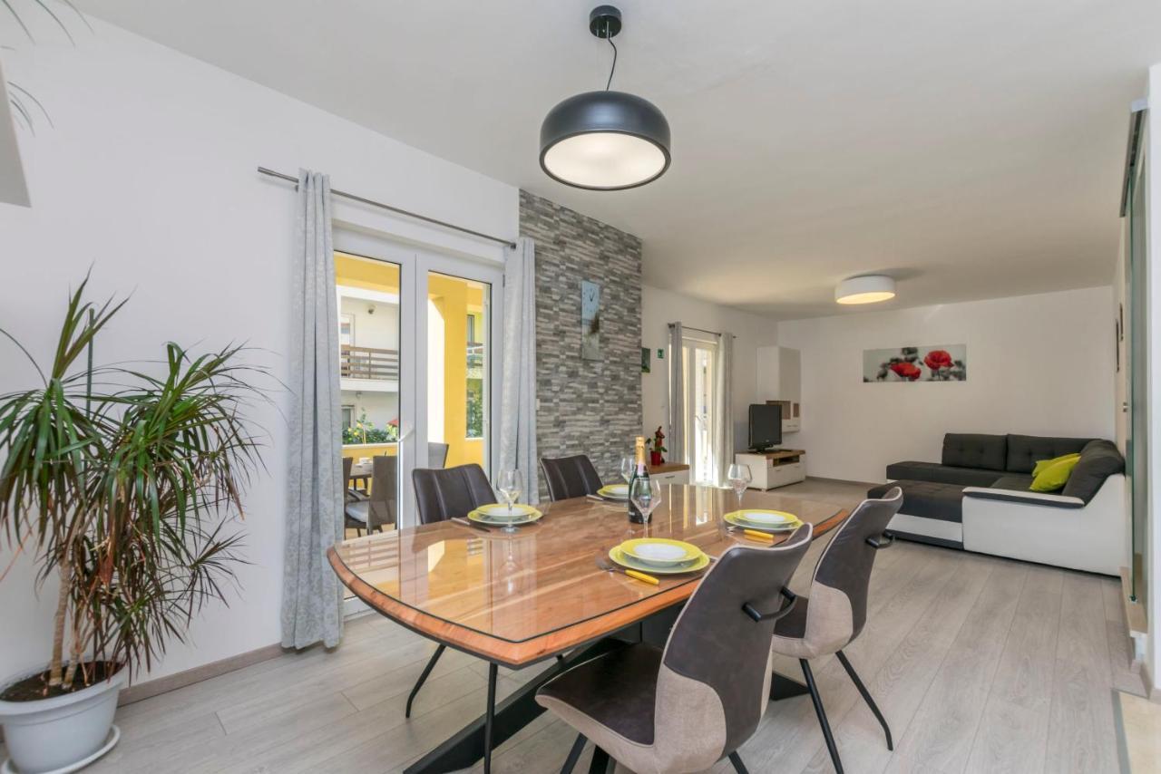 Apartment Dora Duće Dış mekan fotoğraf