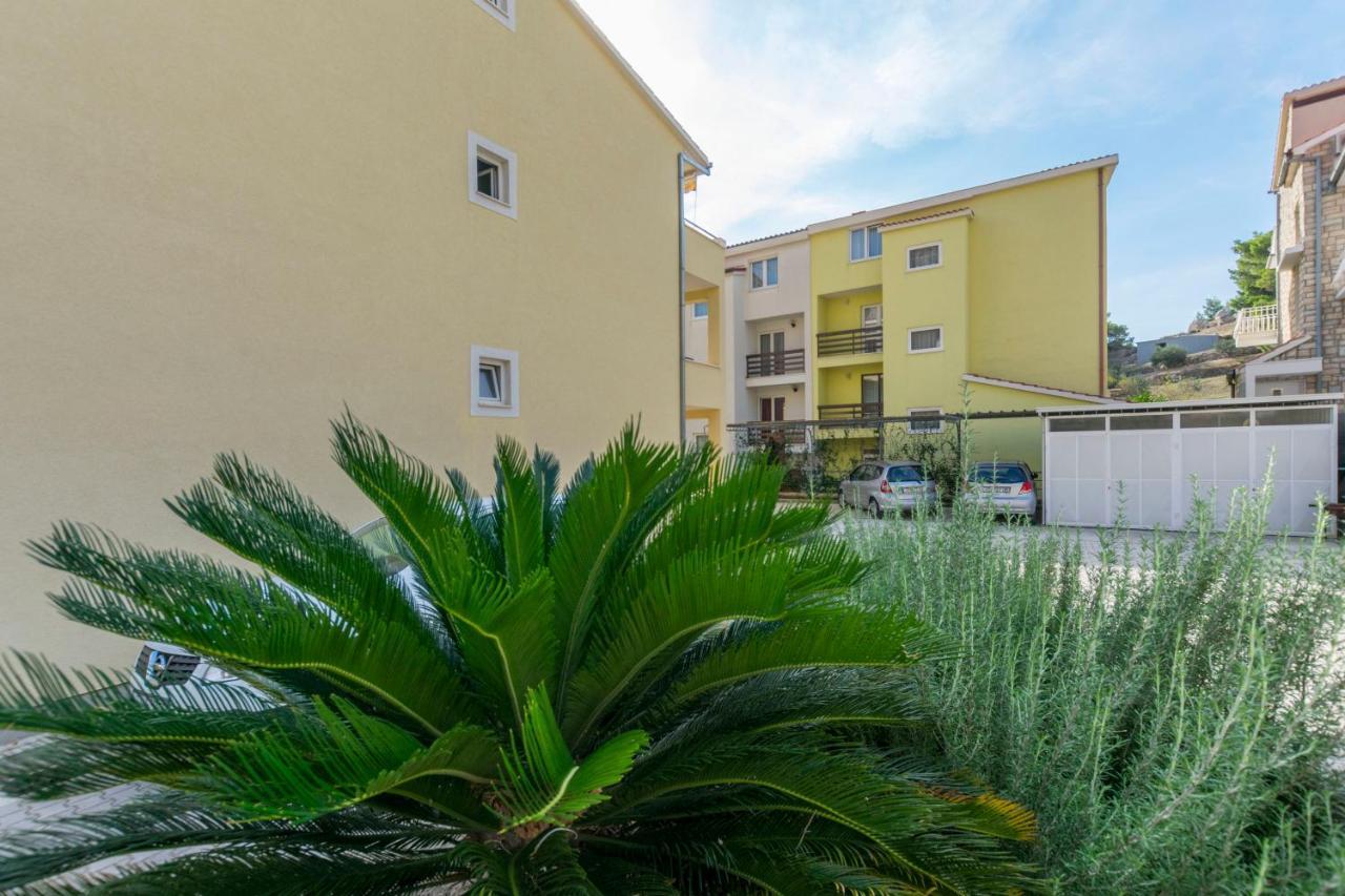 Apartment Dora Duće Dış mekan fotoğraf