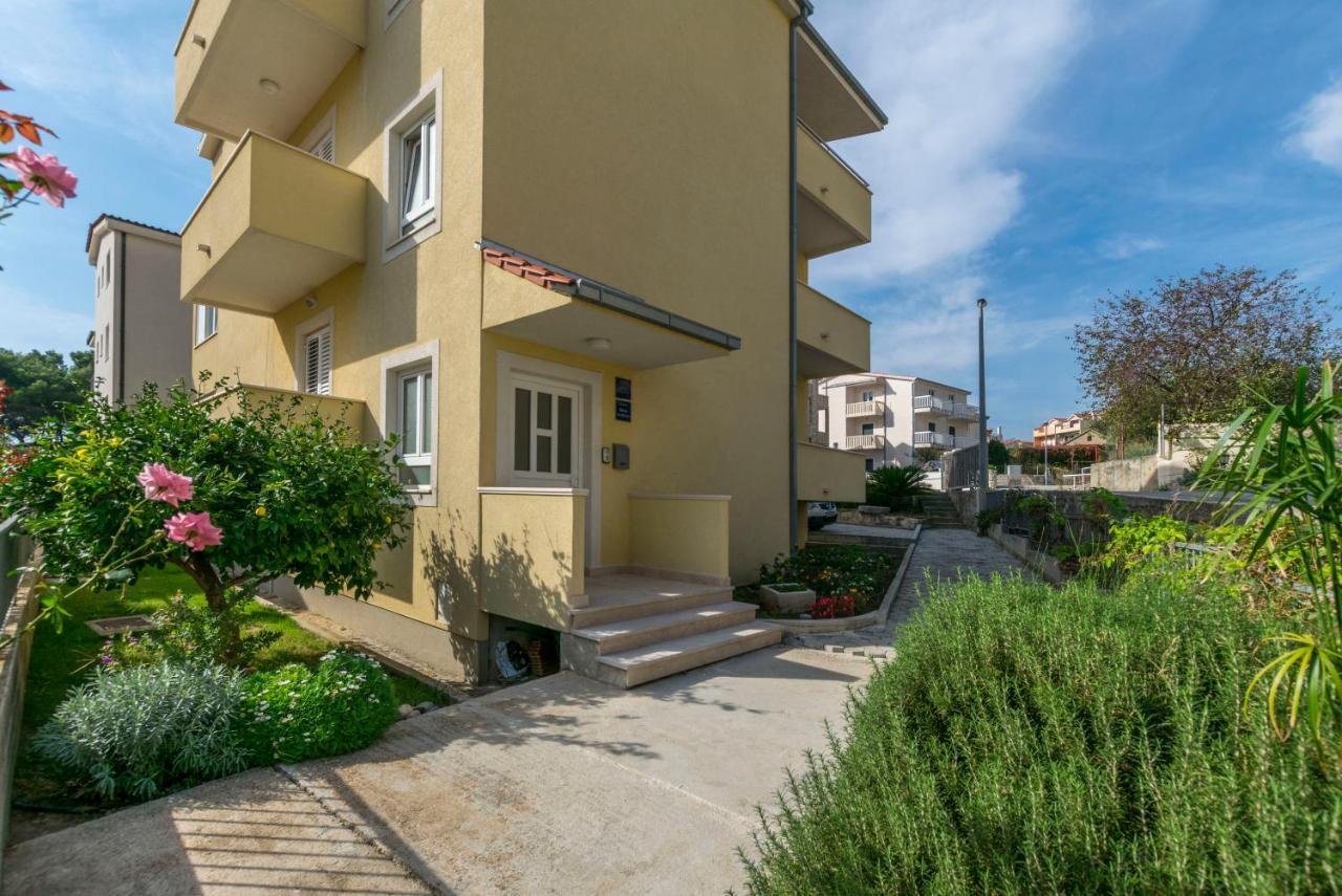 Apartment Dora Duće Dış mekan fotoğraf